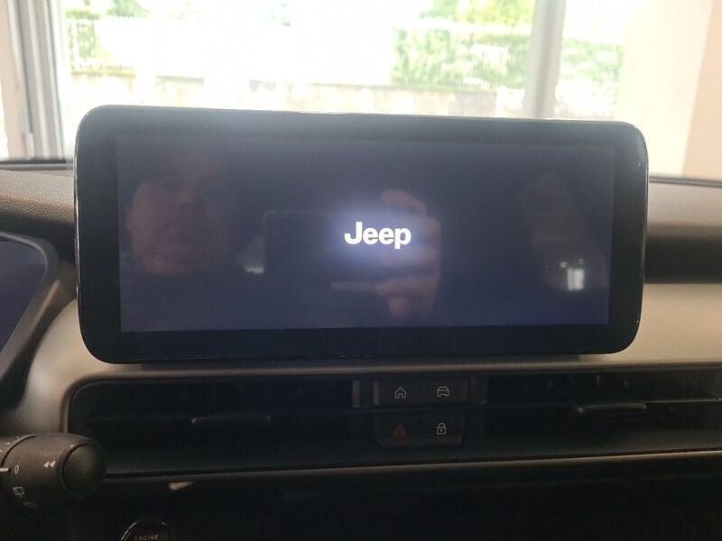 Jeep Avenger 1.2 Turbo MHEV Summit