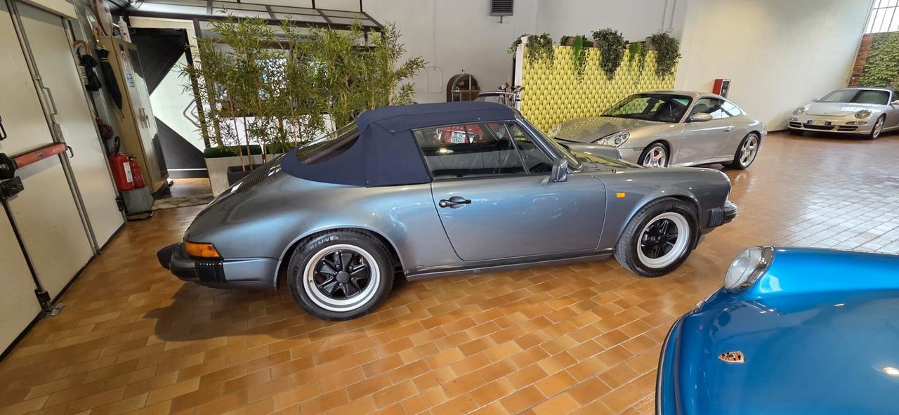 Porsche 911 Carrera 3.200 Cabriolet Asi Italia Book
