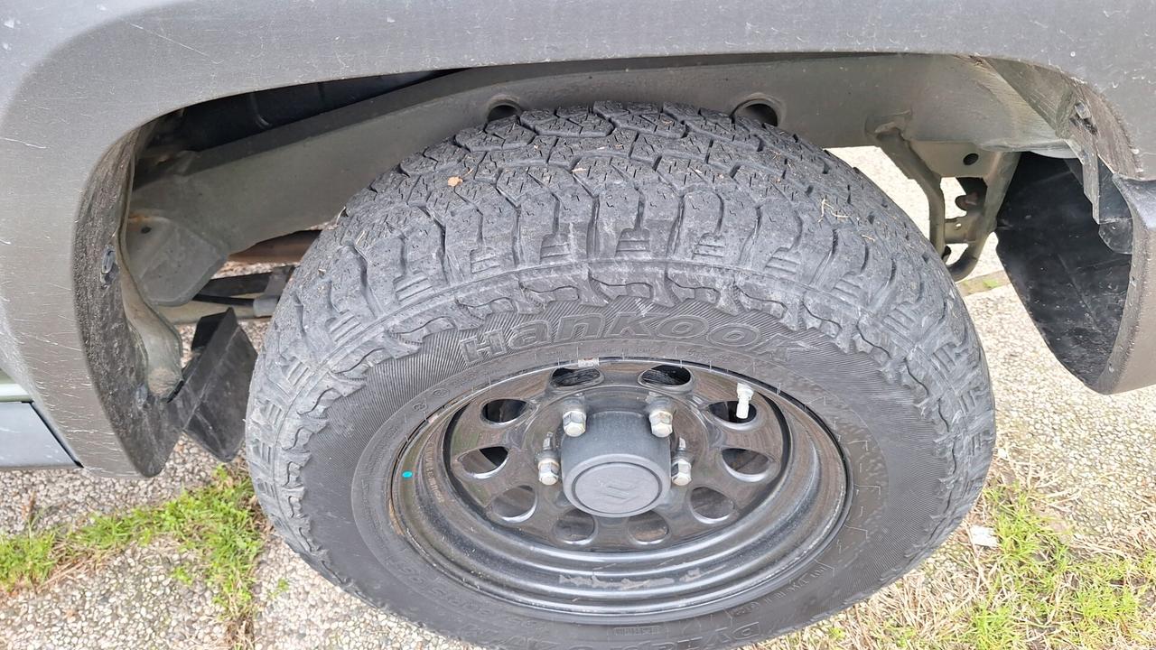 Suzuki Jimny 1.5 5MT PRO (N1)