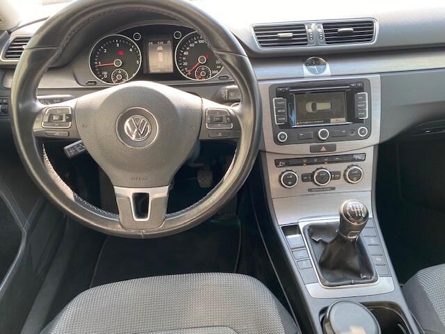 Volkswagen Passat VII 2011 Var. 2.0 TDI Comfortline Business