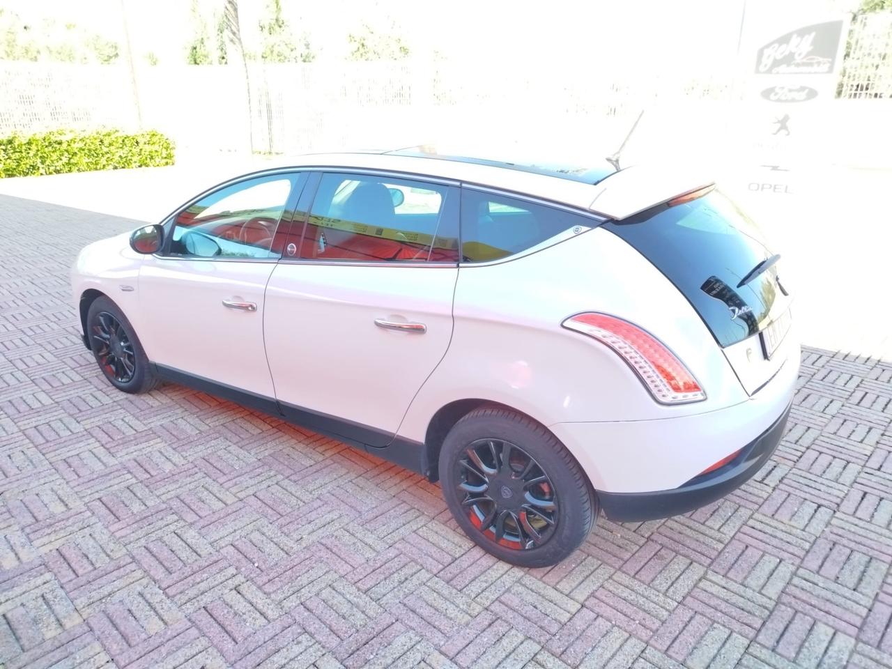 Lancia Delta 1.4 T-Jet 120 CV Silver Ecochic GPL