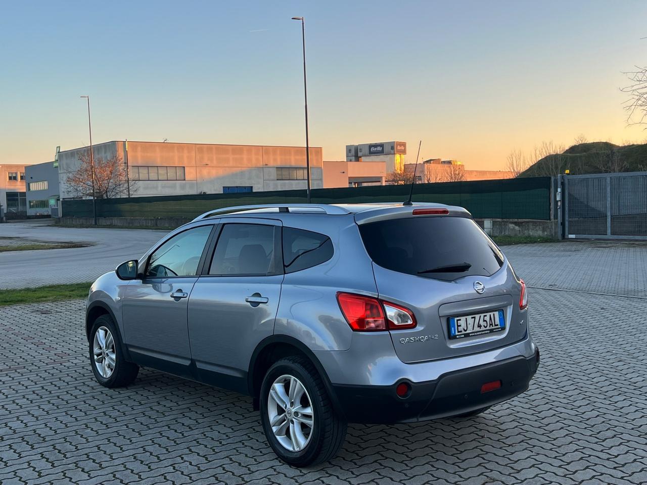 Nissan Qashqai Qashqai+2 2.0 dCi DPF Tekna