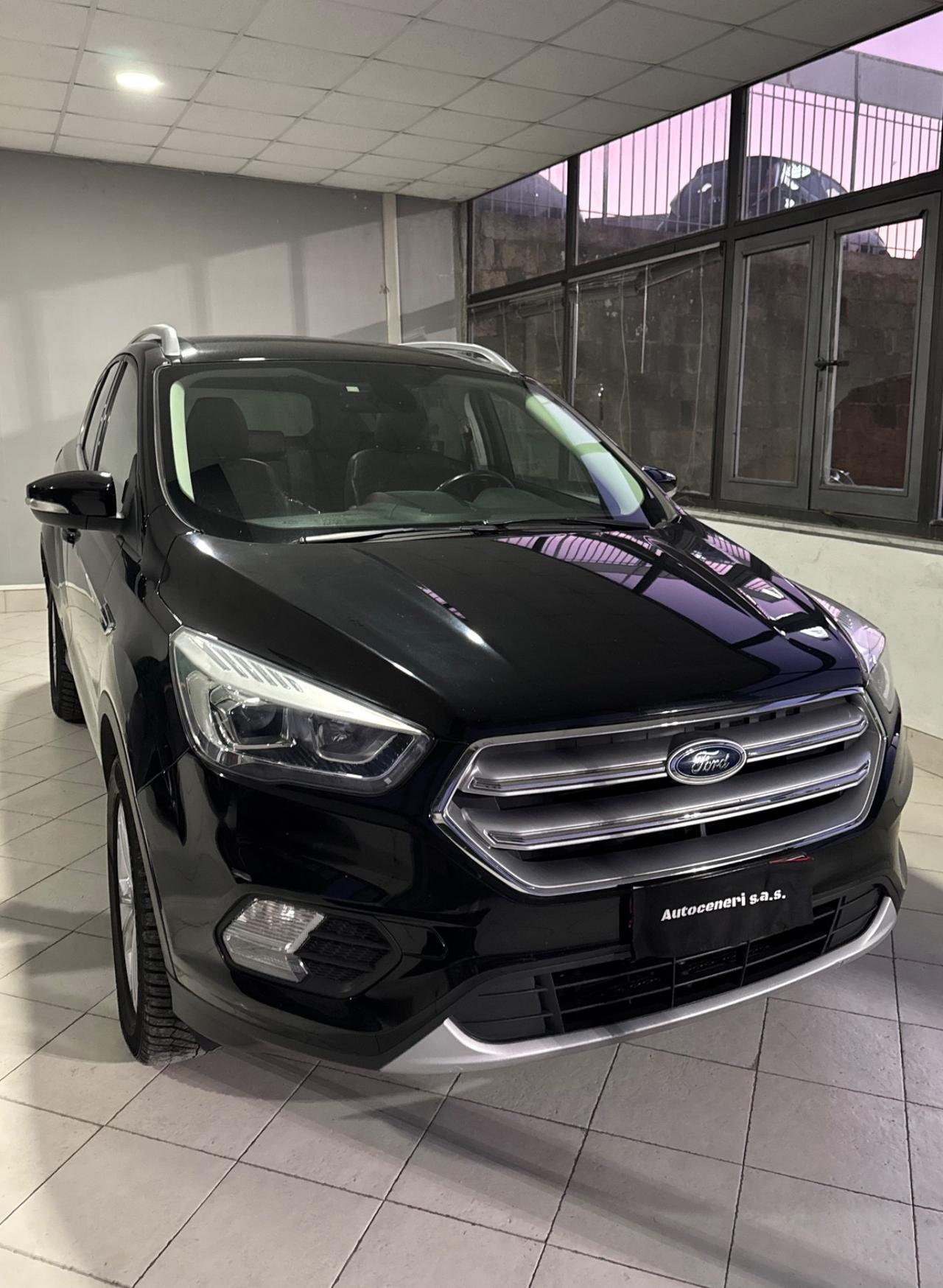 Ford Kuga 1.5 TDCI 120 CV S&S 2WD Titanium