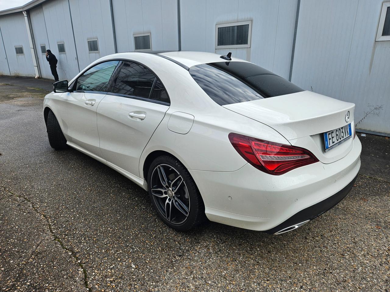 Mercedes-benz CLA 180 Premium