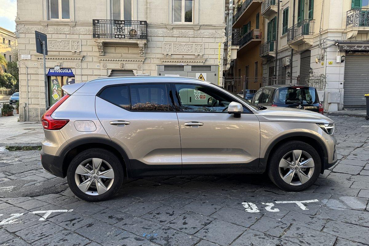 VOLVO XC40 T2 automatico Core