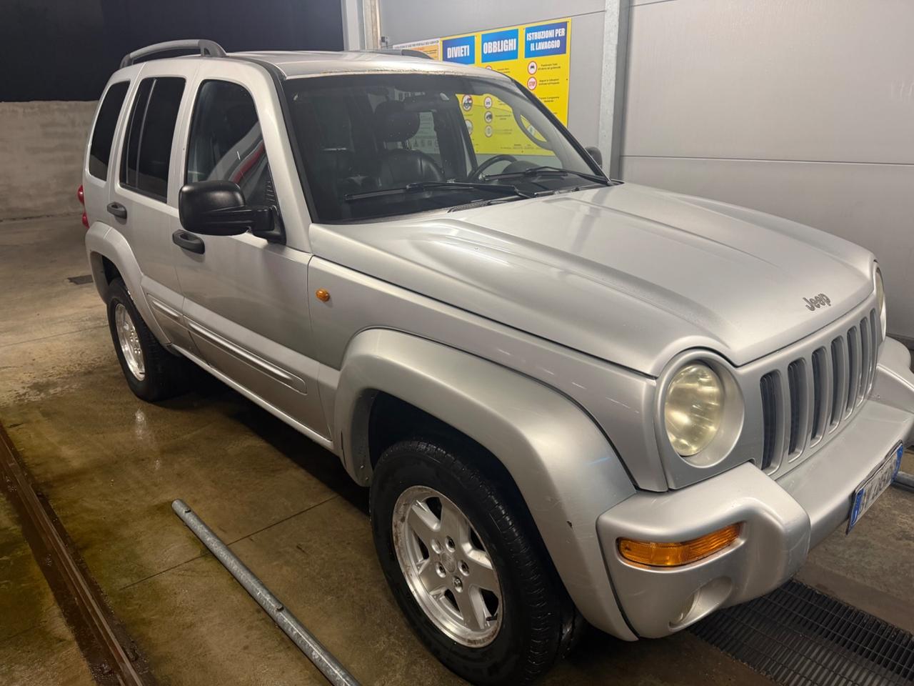 Jeep Cherokee 2.5 CRD Limited 4x4 gancio traino