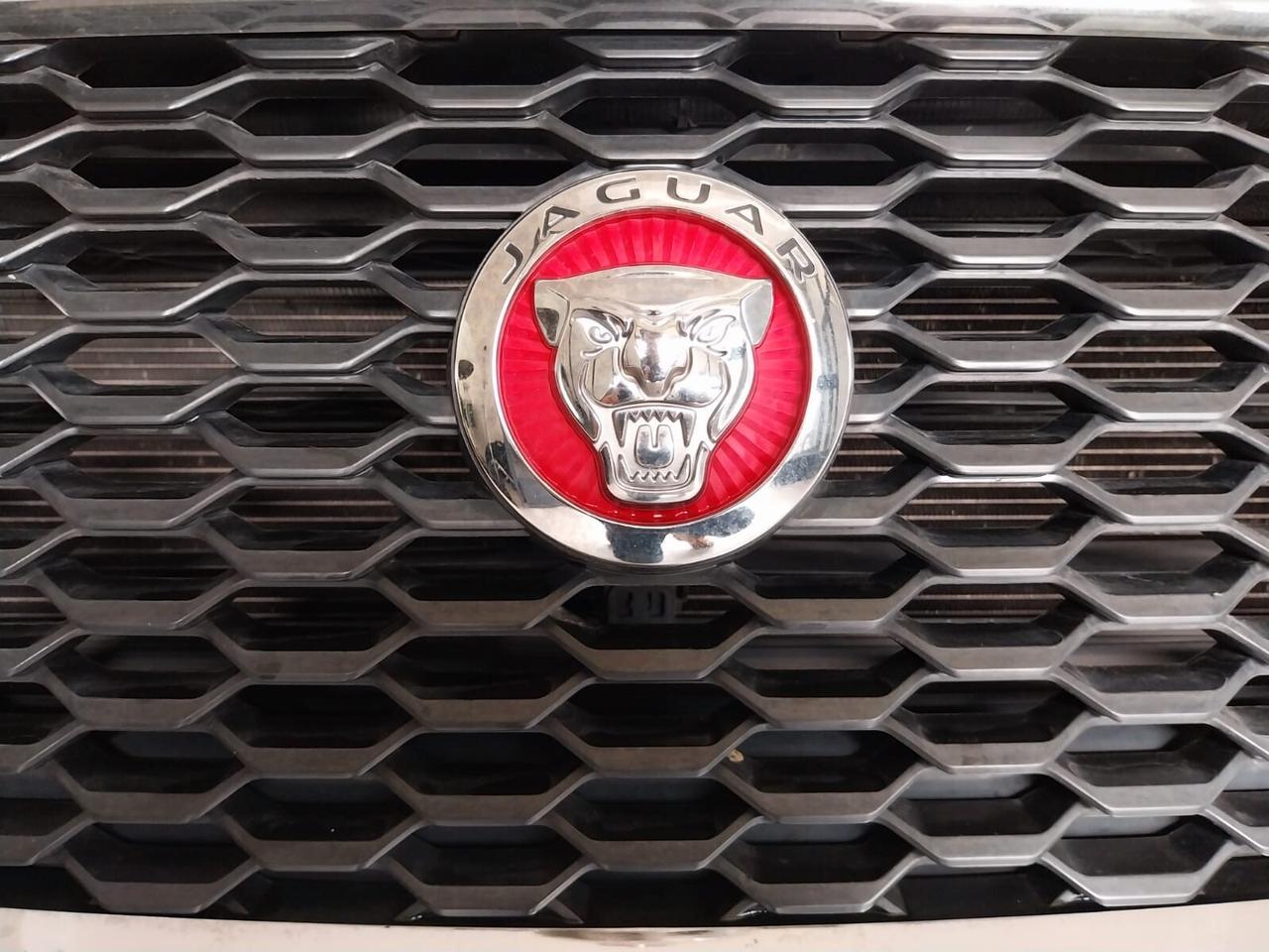 Jaguar E-Pace 2.0D 150CV R-Dynamic 2018