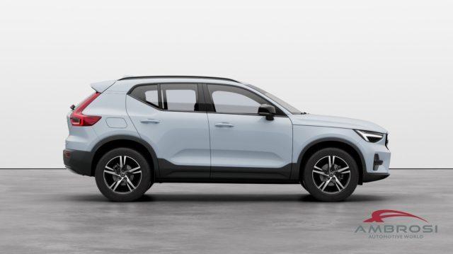 VOLVO XC40 B3 Mild hybrid Benzina Plus Dark