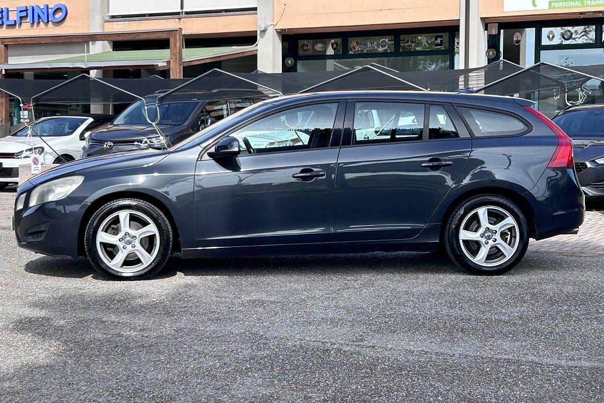 VOLVO V60 D3 Geartronic Kinetic