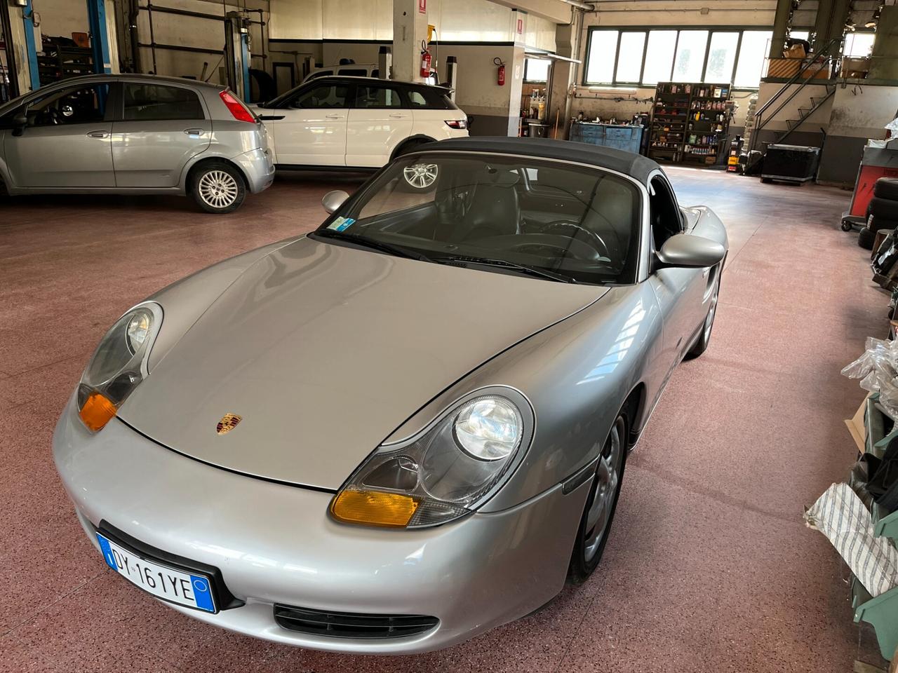 Porsche Boxster 2.5i 24V cat