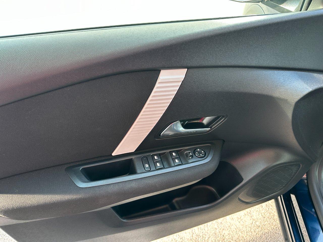 Citroen C4 1.2 hybrid You 110cv e-dcs6