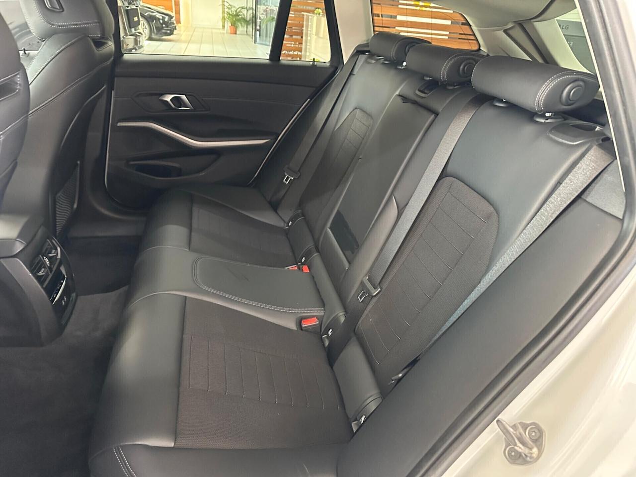 BMW 318 i Touring Business Advantage auto