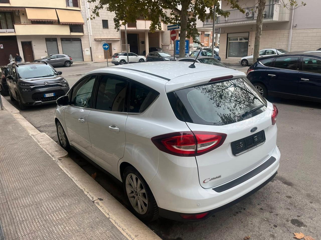 Ford C-Max 1.5 tdci Titanium