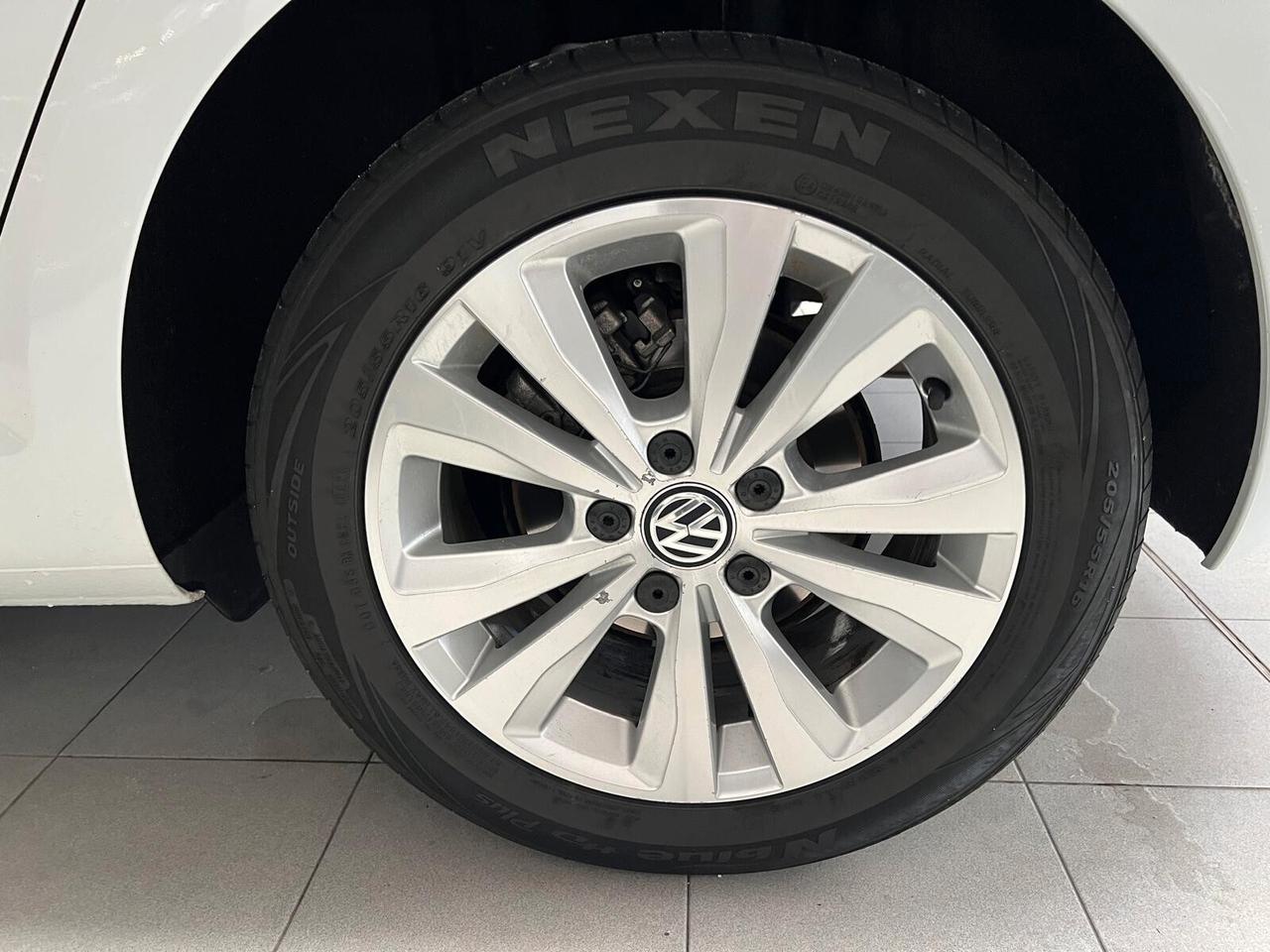 Volkswagen Golf 1.6 TDI DSG 5p. PER NEOPATENTATI CAMBIO AUTOMATICO