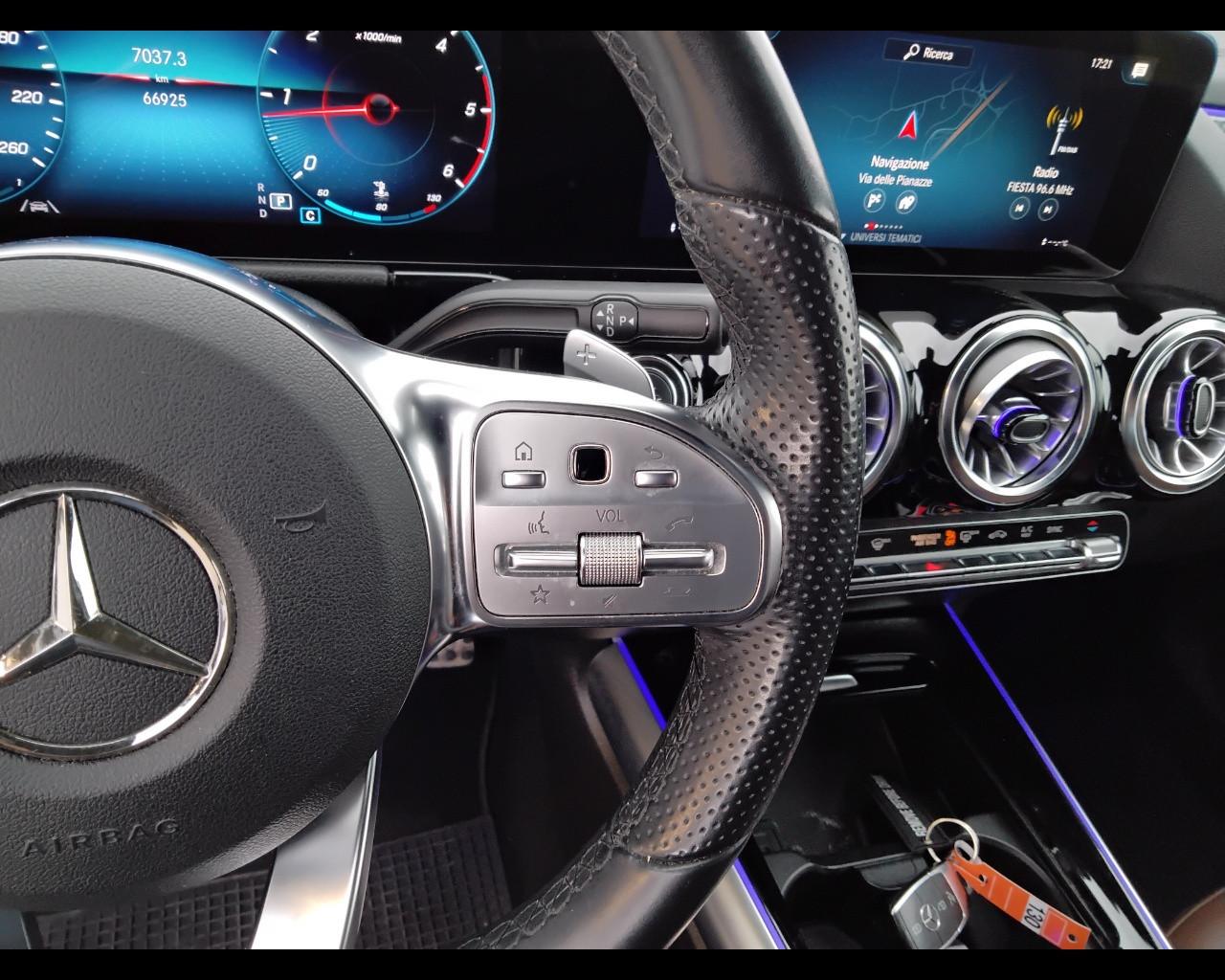 Mercedes-Benz GLA-H247 2020 - GLA 200 d Premium auto