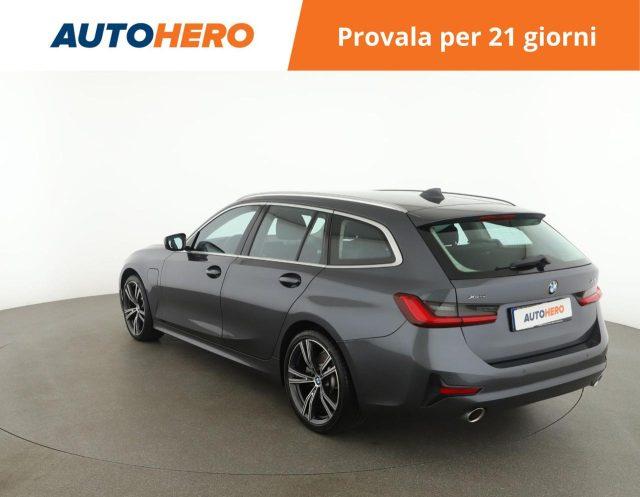 BMW 330 e xDrive Touring Business Advantage