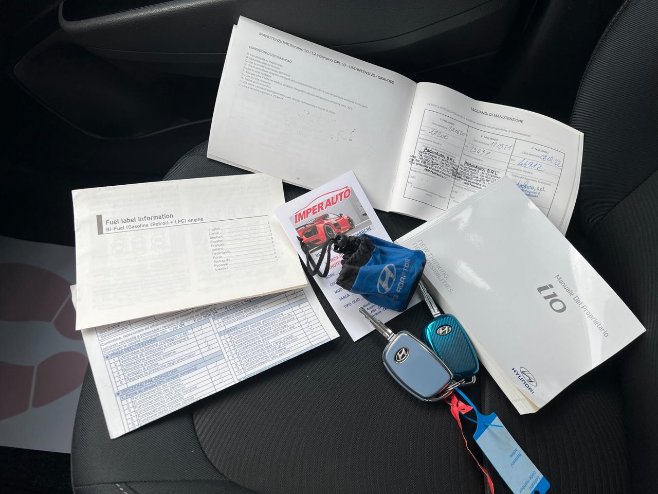 Hyundai i10 1.0 LPGI Econext Login GARANZIA