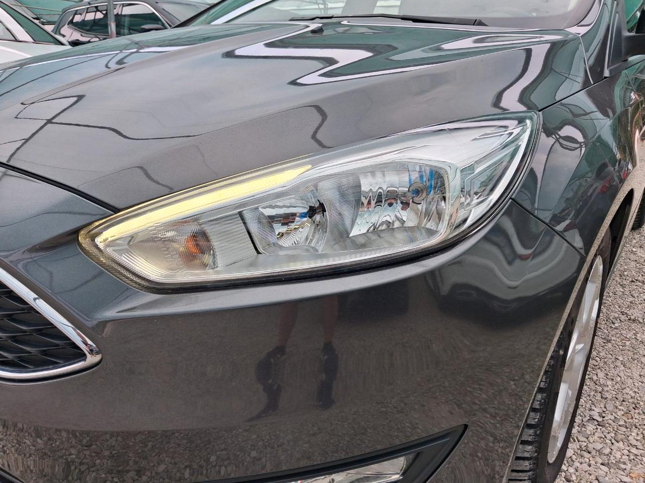 Ford Focus 5 Porte 5p 1.5 tdci Business s&s 95cv