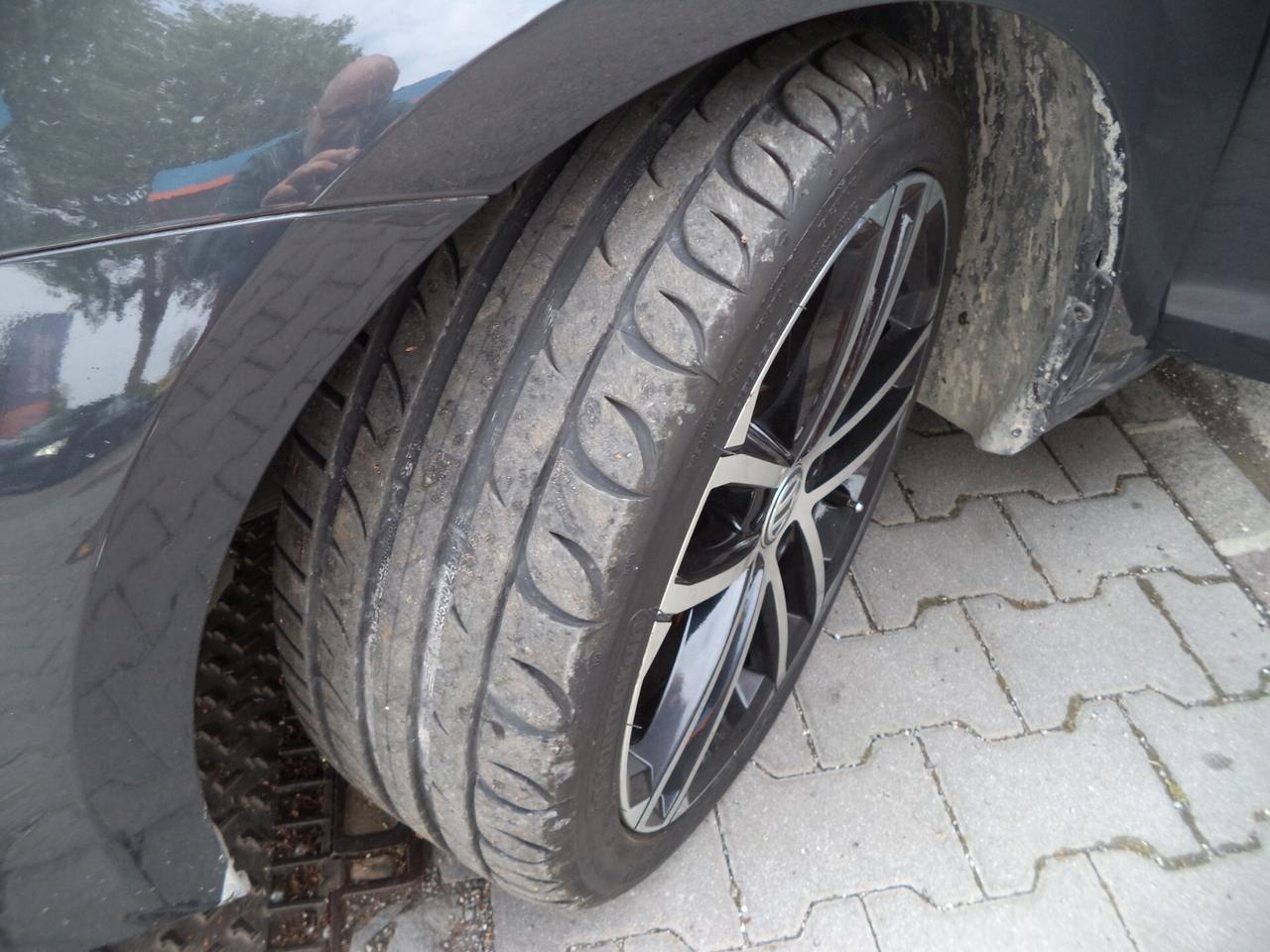 Volkswagen Golf 7 1.2 TSI 5p. Comfortline CERCHI DA 18 VETRI OSCURATI