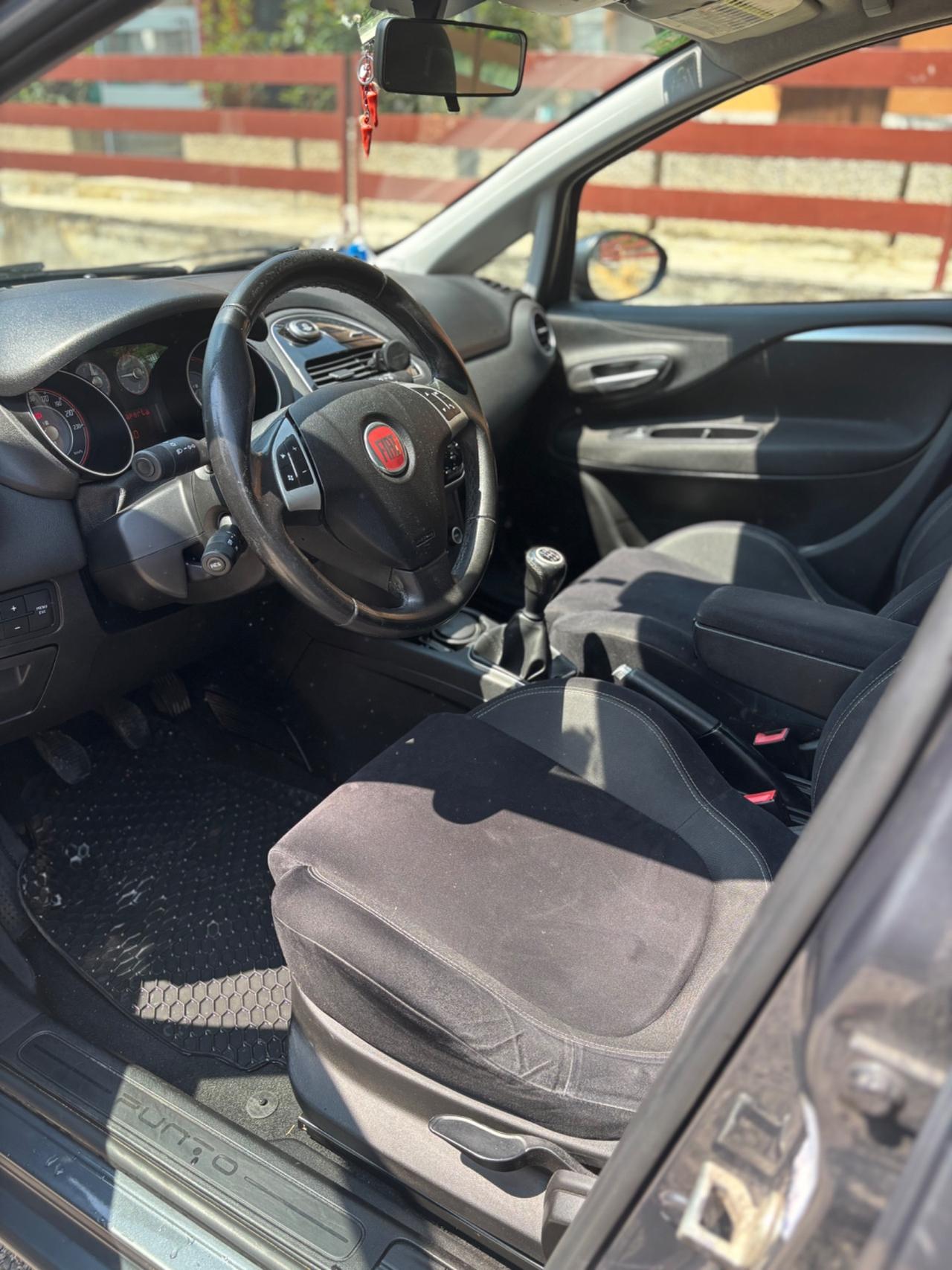 Fiat Punto 1.3 MJT II S&S 95 CV 5 porte Street