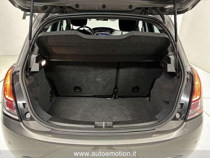 Lancia Ypsilon 1.0 FireFly 5 porte S&S Hybrid Gold Plus