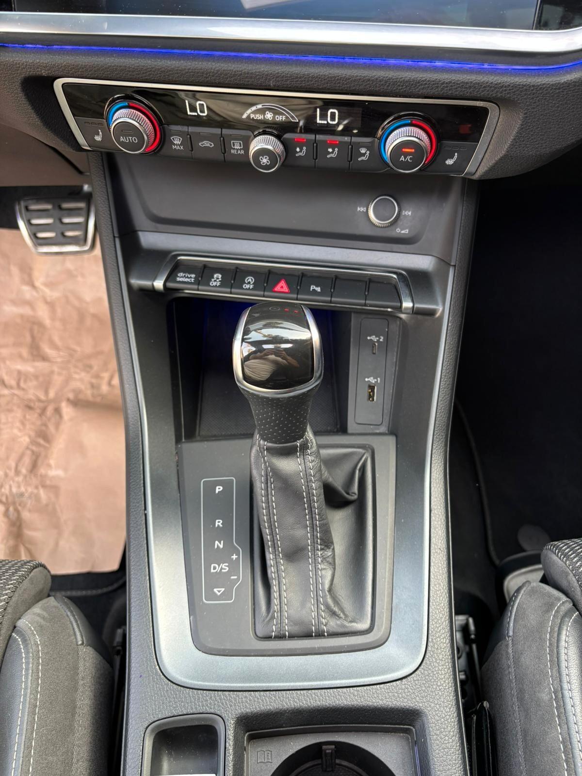 Audi Q3 35 TDI S tronic line edition
