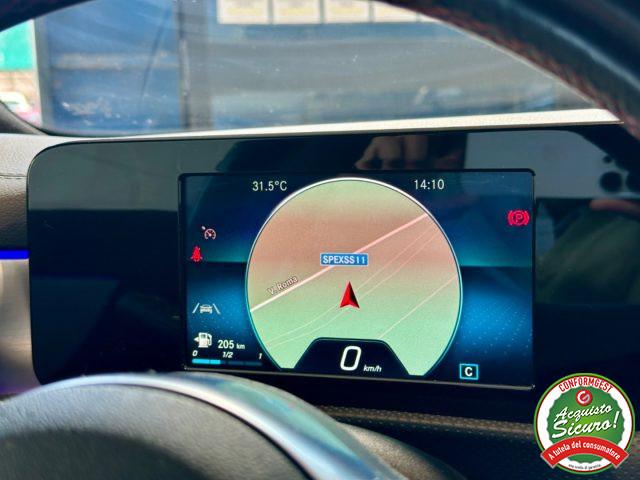 MERCEDES-BENZ CLA 180 Premium *TETTO*NEOPATENTATI*LUCI 64 COLORI*