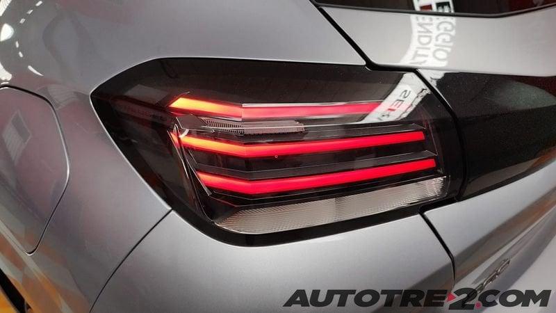 Peugeot 208 208 1.2 turbo Style 100cv da € 14350 !! detax