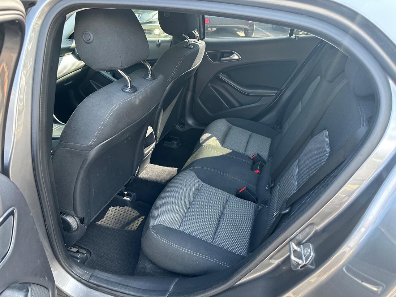 Mercedes-benz GLA 180 d Automatic Sport