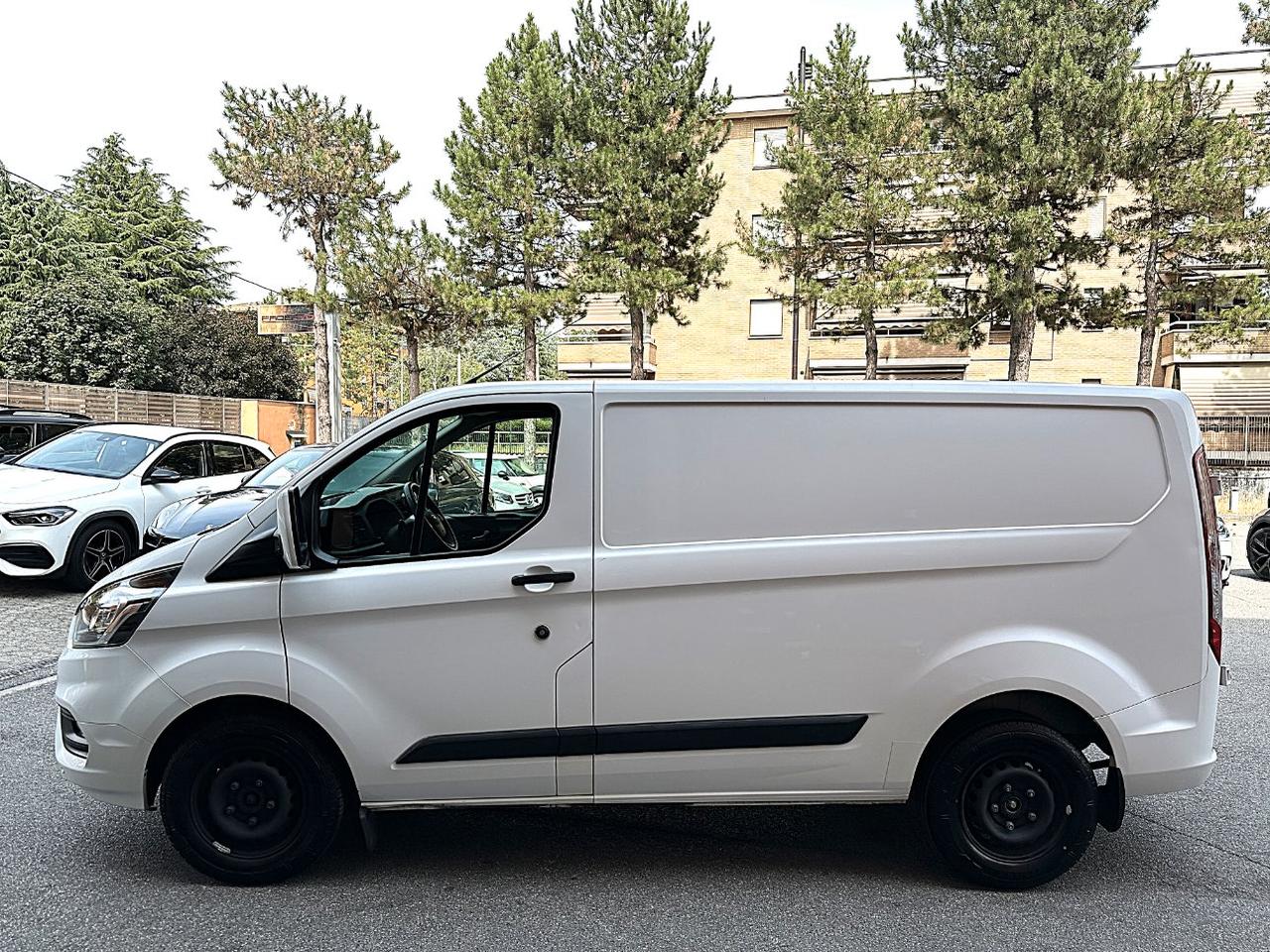 FORD Transit Custom 320 2.0 tdci 130cv Trend L1H1 E6.2 - IVA Esposta