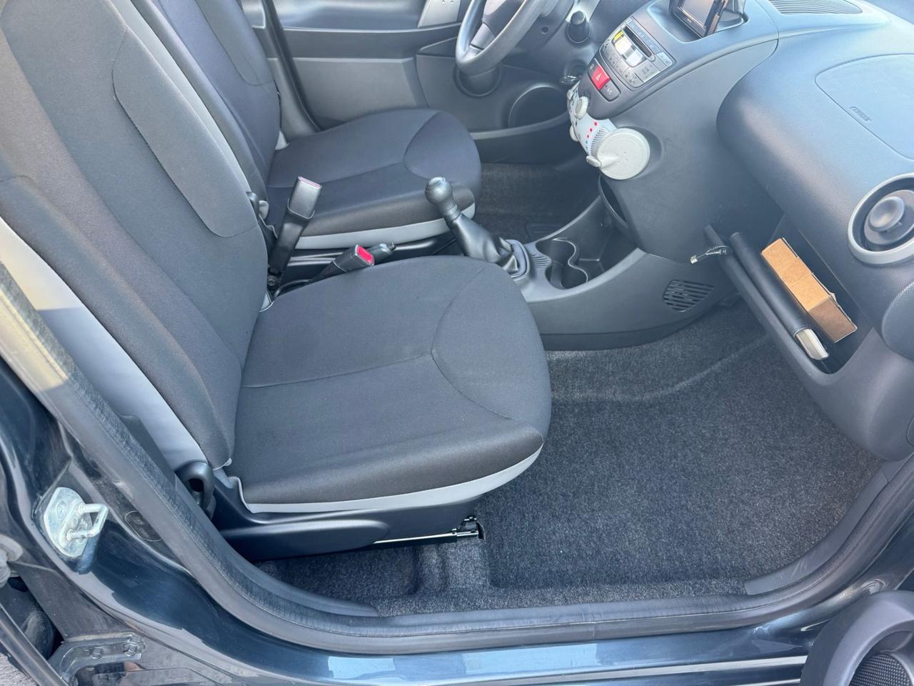 Toyota Aygo 1.0 12V VVT-i 5 cool soda Connect neopatentati