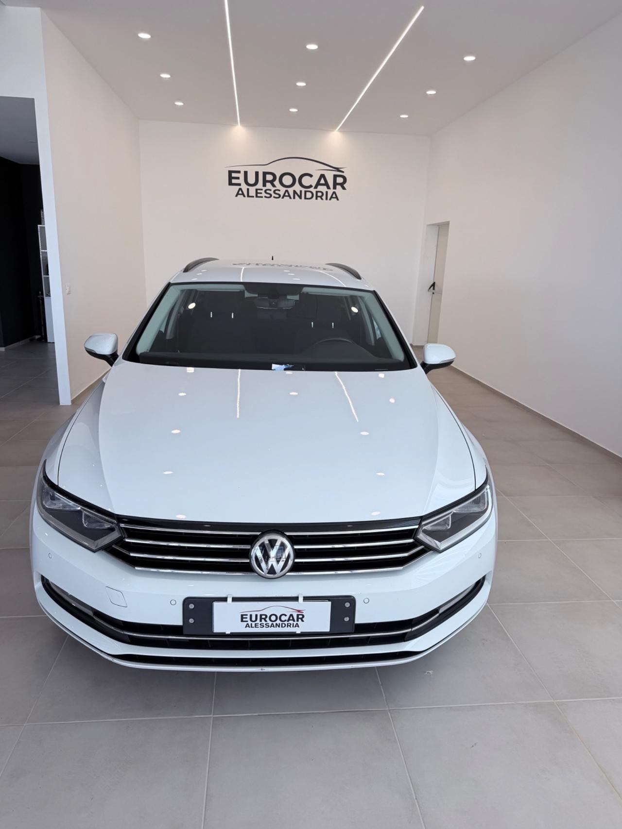 Volkswagen Passat Variant 1.6 TDI SCR DSG Business BMT