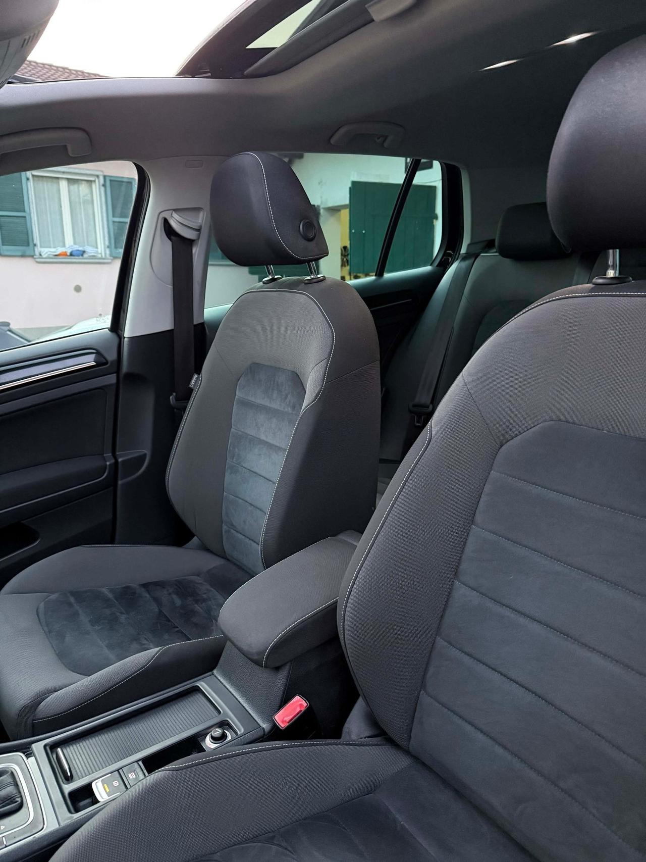 Volkswagen GOLF 1.4 TSI 140 CV DSG 5p HIGHLINE TETTO