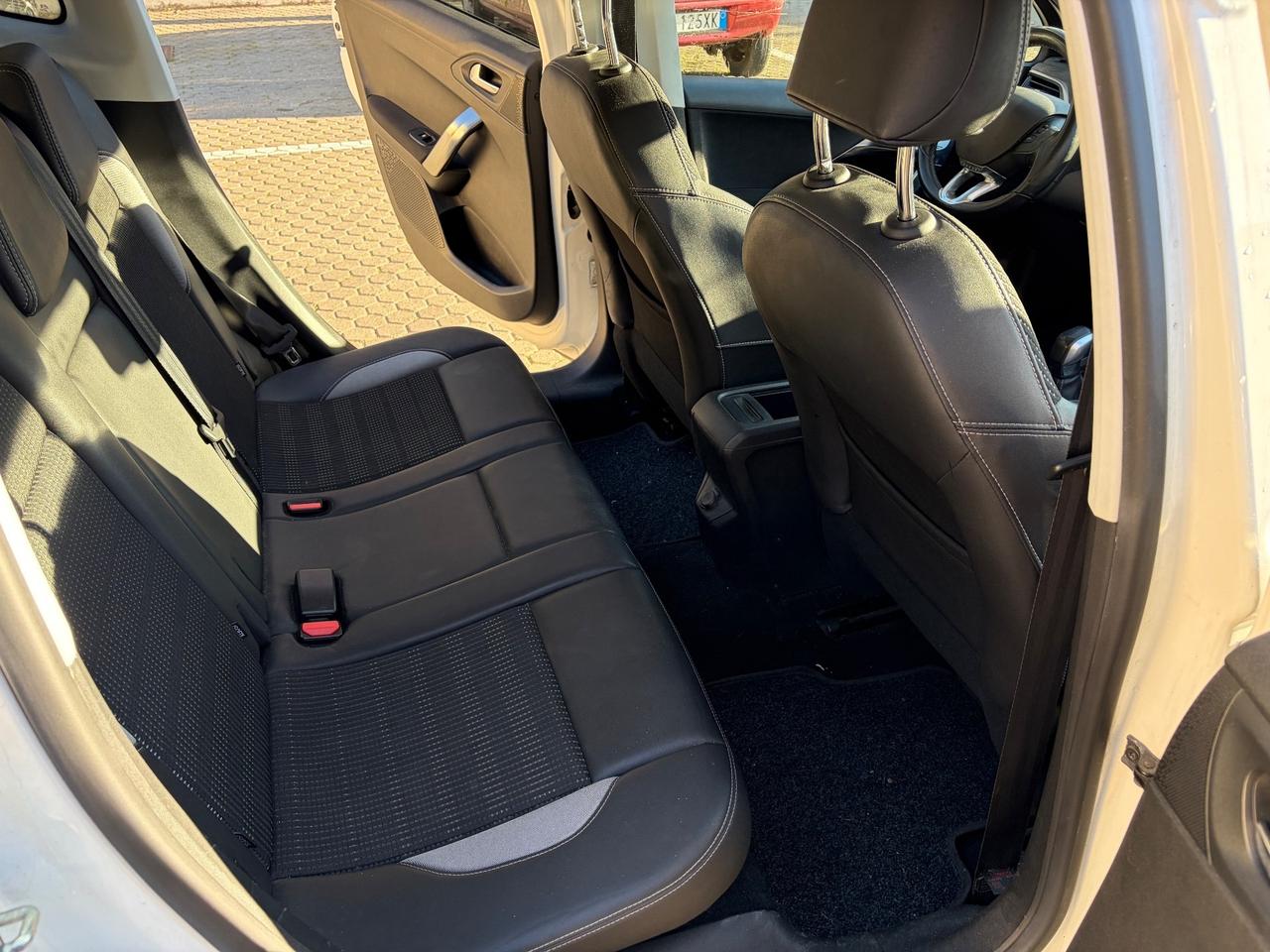 Peugeot 2008 1.6 e-HDi 92cv Allure 2014