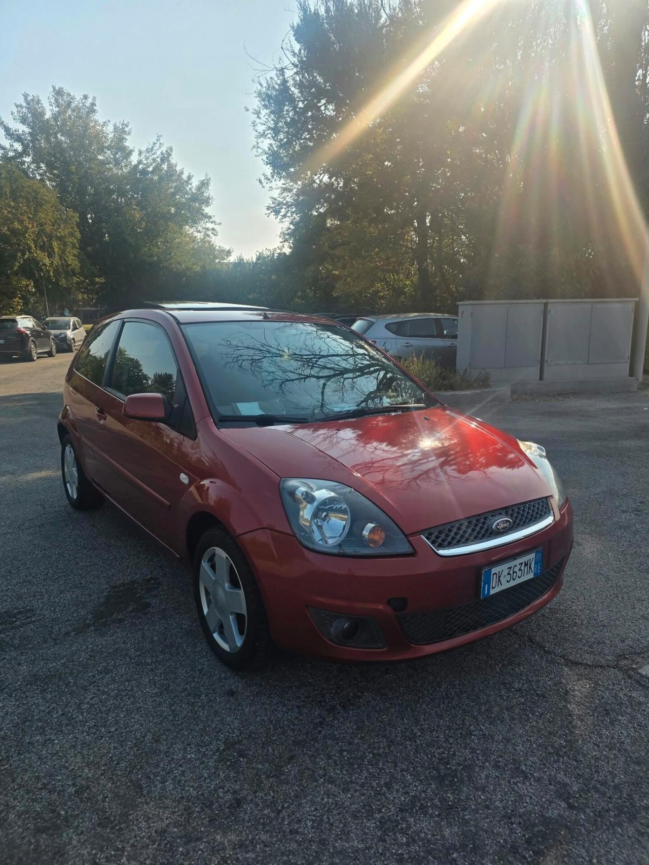 Ford Fiesta 1.2 16V 3p. Ghia