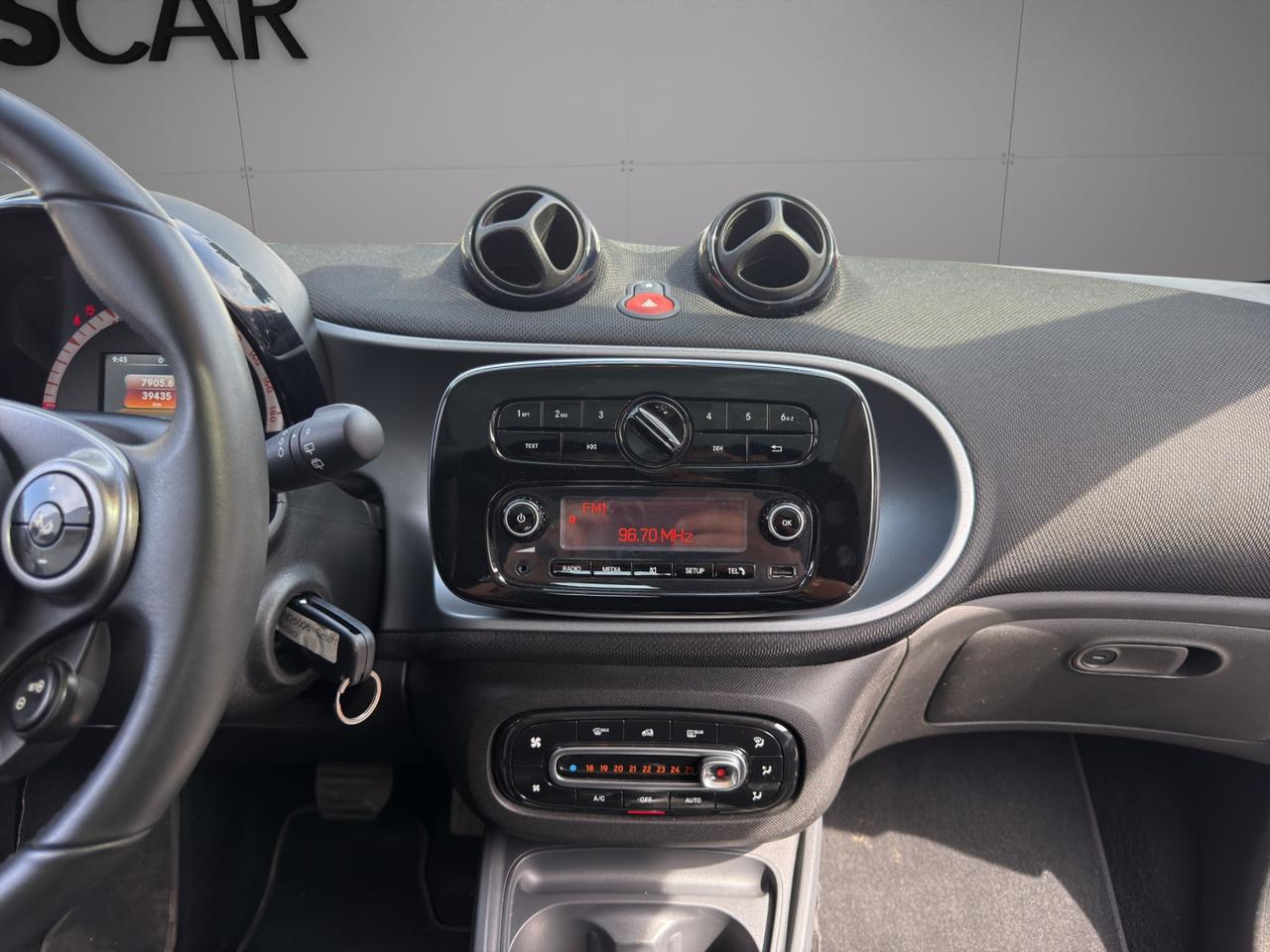 Smart forTwo 1.0 Prime - Unipro - Promo Finanziamento - Tetto panoramico - Bracciolo - Sedili riscaldabili
