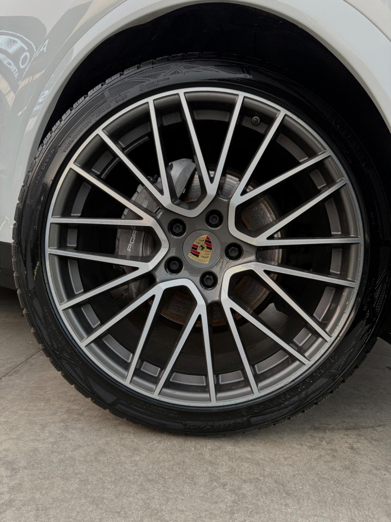 Porsche Cayenne Coupé 3.0 V6 340 Cv IPER FULL