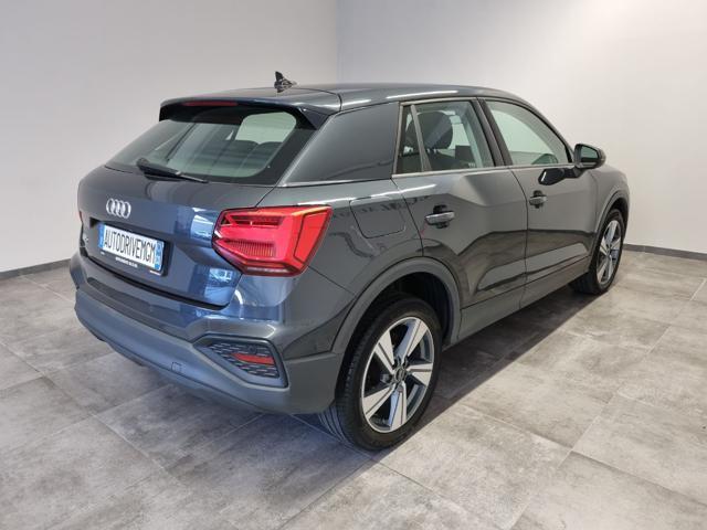 AUDI Q2 30 TDI Identity Black