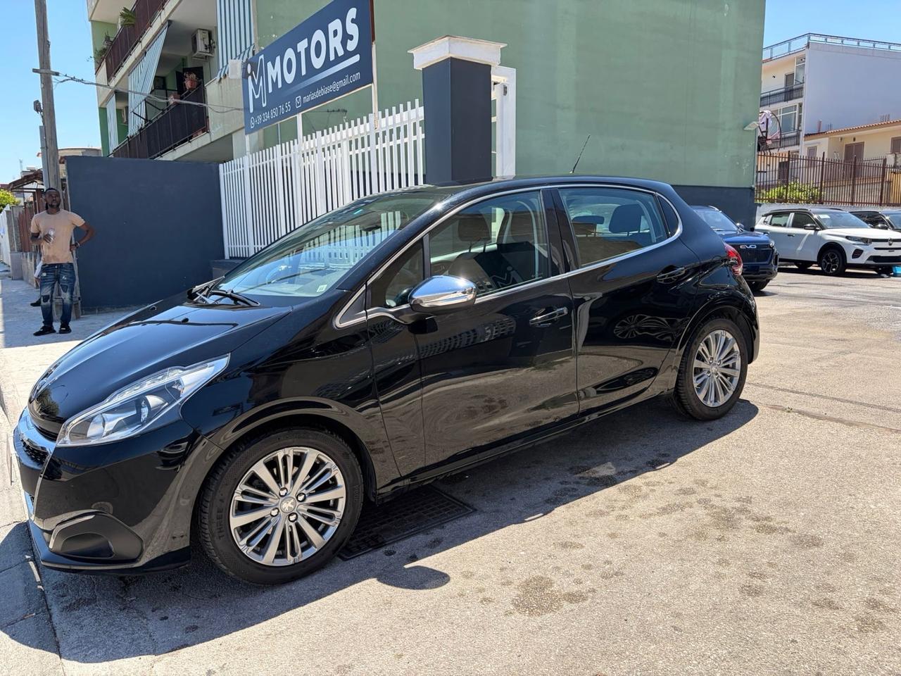 Peugeot 208 BlueHDi 100 S&S 5 porte Allure