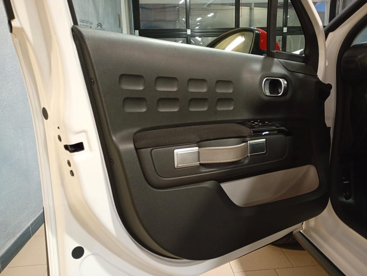 Citroën C3 1.2 83 CV SHINE – Solo 44.000 km !!!