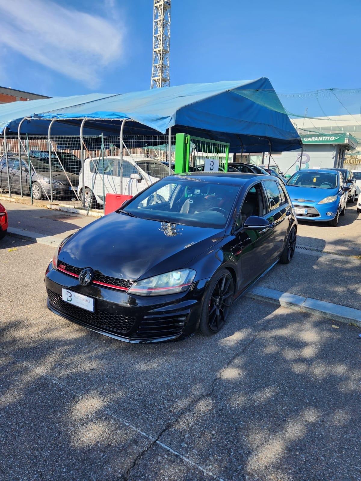 Volkswagen Golf GTI Performance 2.0 TSI DSG 5p. BlueMotion Technology