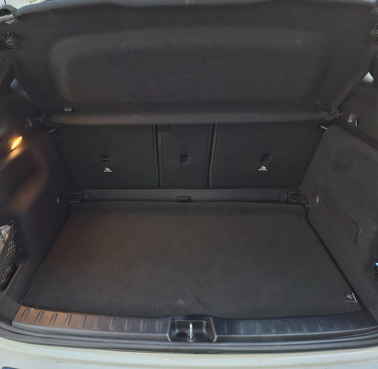 Mercedes GLA 180d Premium *TAGLIANDI MERCEDES*