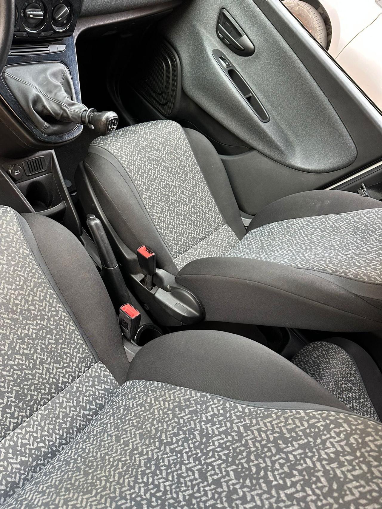 Lancia Ypsilon 1.0 FireFly 5 porte S&S Hybrid Ecochic Gold
