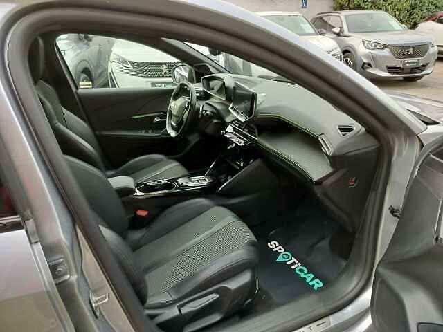 Peugeot 208 PureTech 100 Stop&Start EAT8 GT