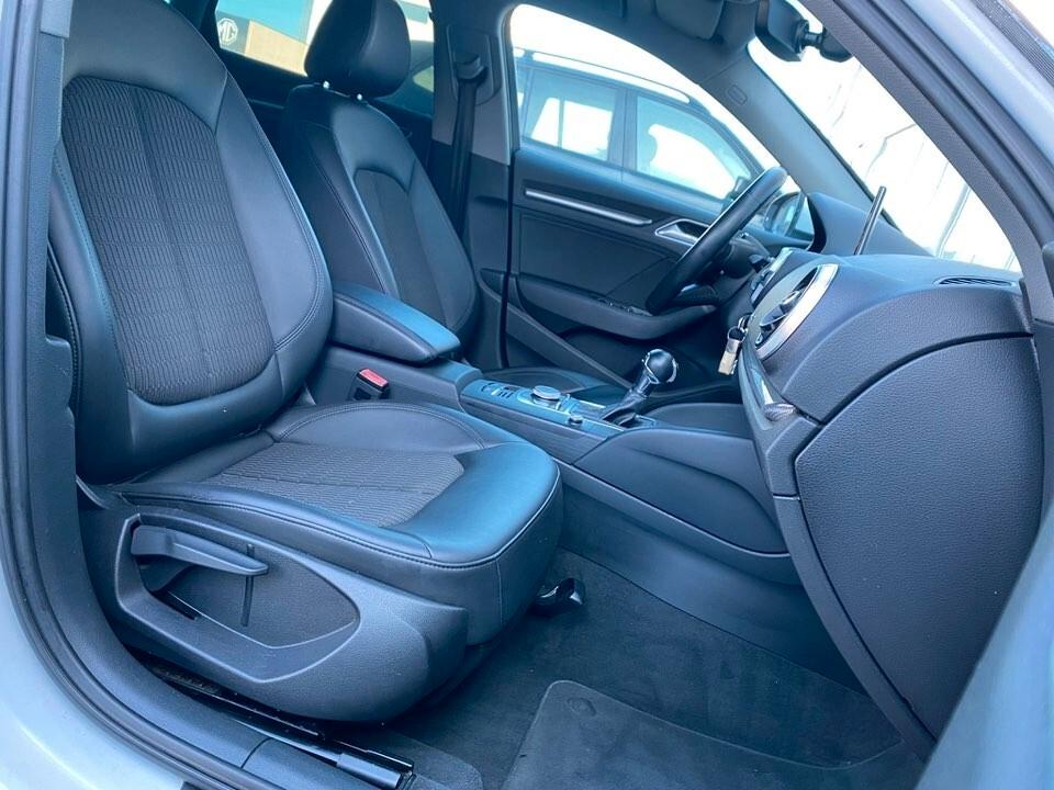 Audi A3 SPB 1.6 TDI CLEAN DIESEL QUATTRO EDITION