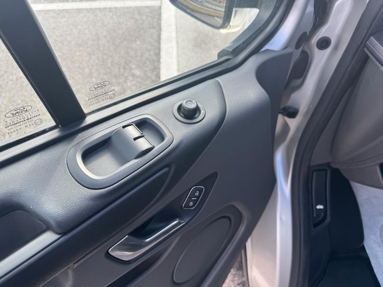 Ford Transit Custom Van 2.0 MHVE 130CV L1 H1 Trend