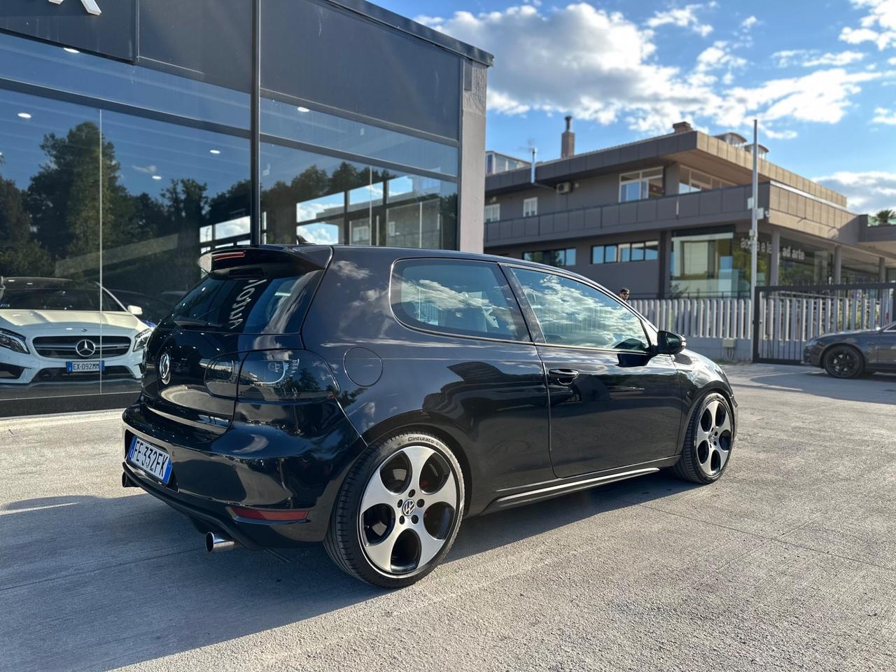 Volkswagen Golf GTI 2.0 TSI 3p.