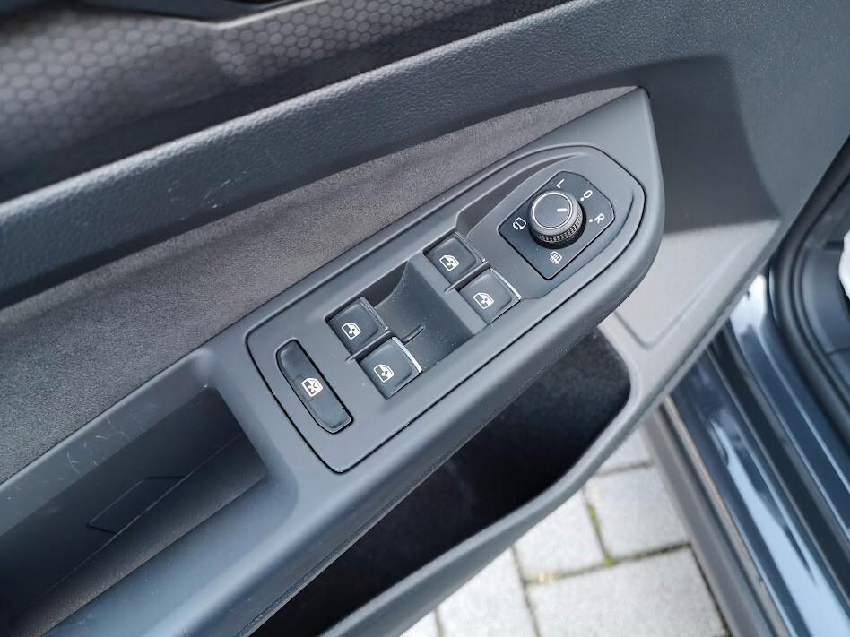 Volkswagen Golf GTI 2.0 TSI DSG IQ LED MATRIX ASSETTO RETROCAMERA CERCHI 19'