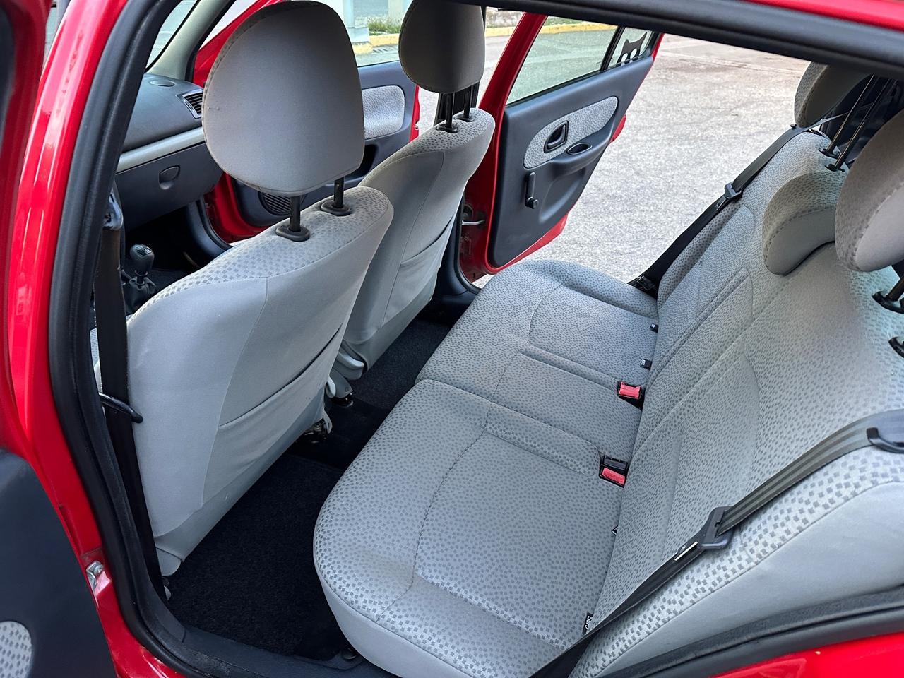 Renault Clio Storia 1.2 5 porte GPL Confort