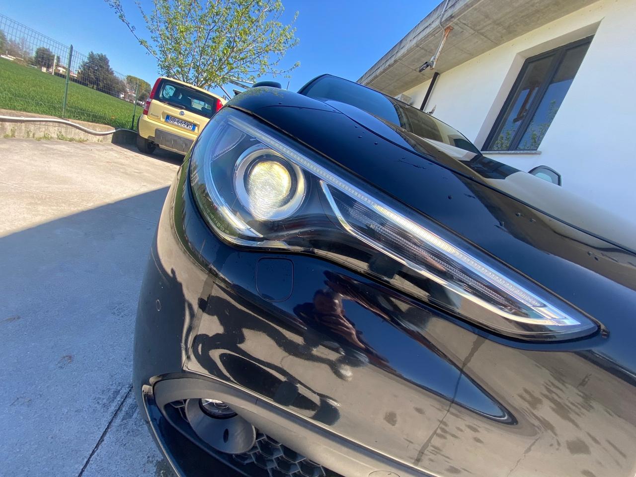 Alfa Romeo Stelvio 2.2 Turbodiesel 180 CV AT8 RWD Super